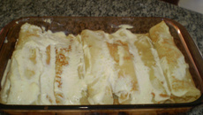 Panquecas de frango ao molho branco