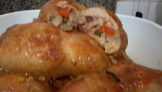 Coxa com sobrecoxa dessossada e recheada