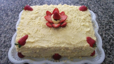 Torta de morango com nata