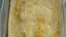 Filé de peito de frango ao forno com molho