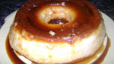 Pudim mineiro com canela