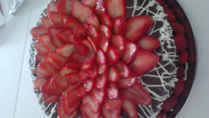 Torta de chocolate com morango