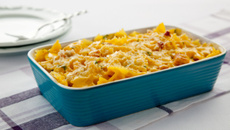 Macarrão gratinado com cheddar e bacon