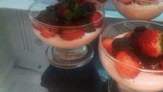 Sobremesa tipo Stikadinho de Morango