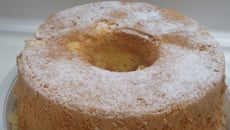 Bolo chiffon de laranja