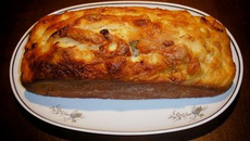 Pão doce com passas negras