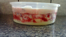 Pavê de waffer de Morango