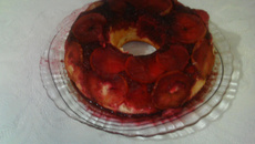 Bolo de maçã com groselha