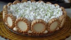 Torta mousse de limão