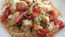 Moqueca de postas de peixes e camarões (sem azeite de dendê)