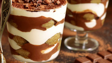 Pavê de chocolate molhadinho