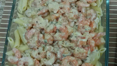 Camarão ao molho gorgonzola