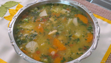 Sopa de mandioca leve
