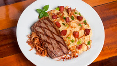 Risoto de limone com Linguiça Blumenau e mignon grelhado