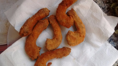 Pescoço de frango empanado