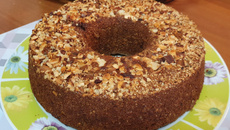 Bolo de banana-da-terra com aveia