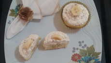 Cupcake de banana com paçoca