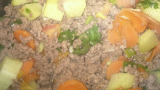 Carne moída com legumes