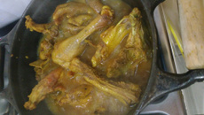 Frango caipira mineiro