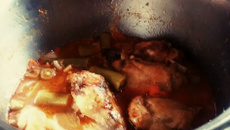 Frango no molho de quiabo