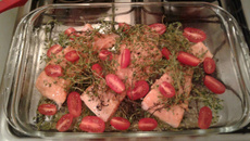 Salmão perfumado no tomilho