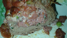 Fraldinha recheada ao molho de requeijão e bacon