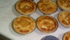 Empadinhas de calabresa