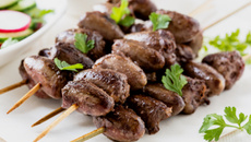 Espetinho de coração de frango