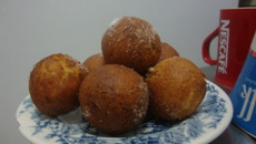 Bolinho de chuva com leite em pó