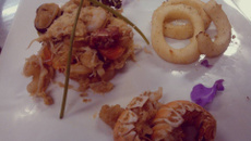 Frigideira de frutos do mar