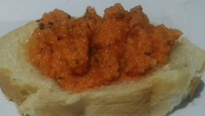 Patê de tomate vegano