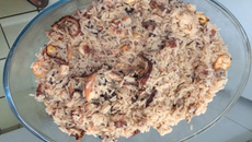 Arroz de polvo com camarão