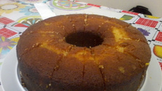 Bolo de laranja com casca fácil
