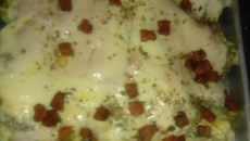 Brócolis gratinado com bacon