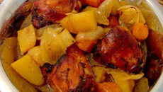 Frango assado com batatas