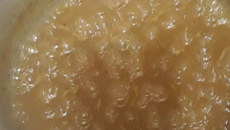 Geleia de abacaxi com casca e gengibre 