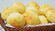 Pão de queijo parmesão