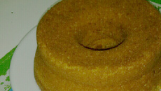 Bolo de cenoura com farinha de rosca