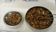 Salada de repolho com miojo frito