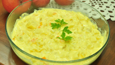 Salada de batata cremosa