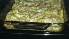 Macarrão com quejo e presunto na panela de pressão