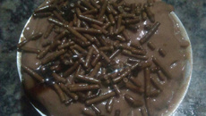 Sobremesa de chocolate feita com trigo