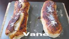 Pão salgado recheado