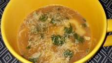 Sopa de capeletti