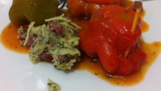 Pimenta Cambuci (pimentão chapéu) Recheado com Linguiça