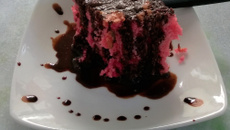 Bolo de morango fácil