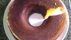 Bolo de fubá cremoso da Emília Yassuda