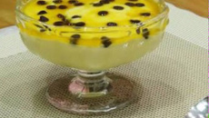 Mousse de maracujá rápido e fácil de fazer
