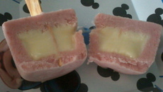 Paleta mexicana de morango com leite condensado