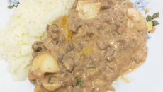 Estrogonofe de carne moída